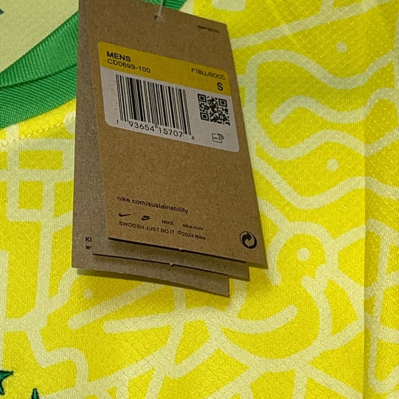 Brazil Copa América 2024 Soccer Jersey Vini Jr 7 Nike - Picture 6 of 10